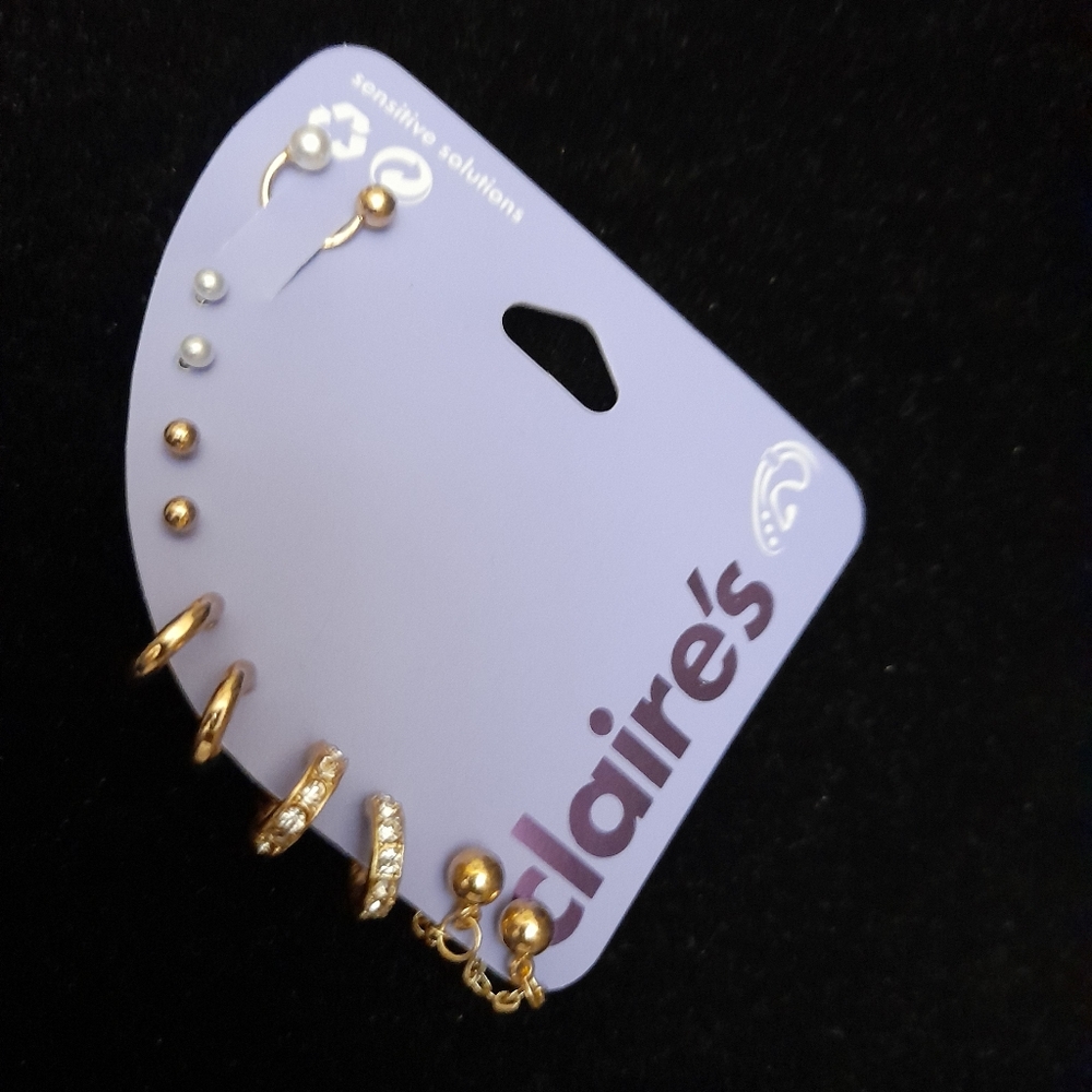 Aset of 5 earings and nose ring